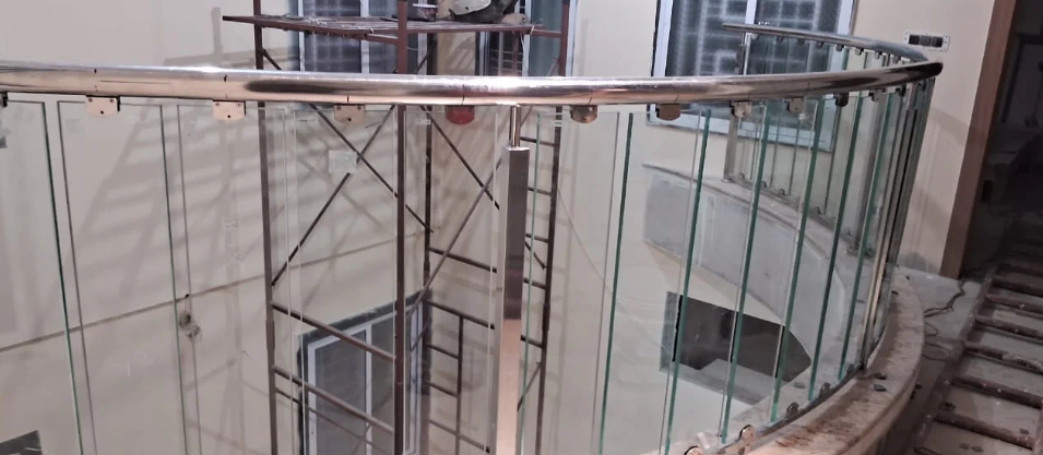 Stainless Steel Curved Railing