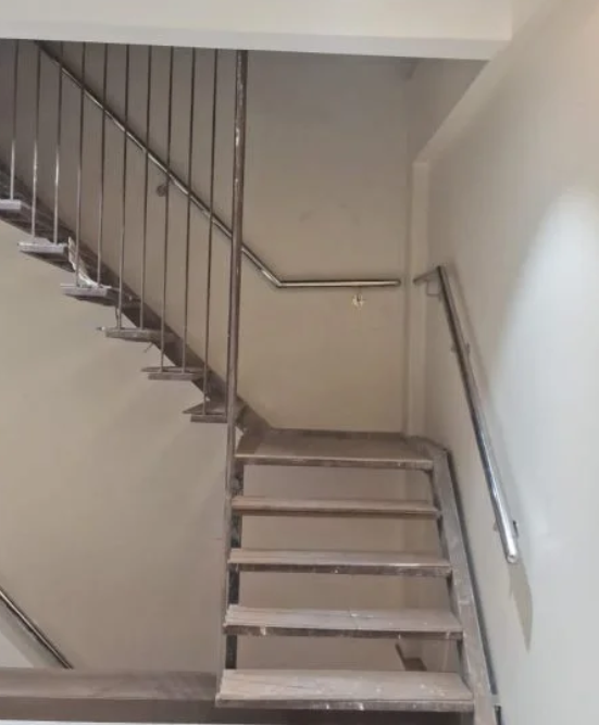 Stailess Steel Wall Handrail.