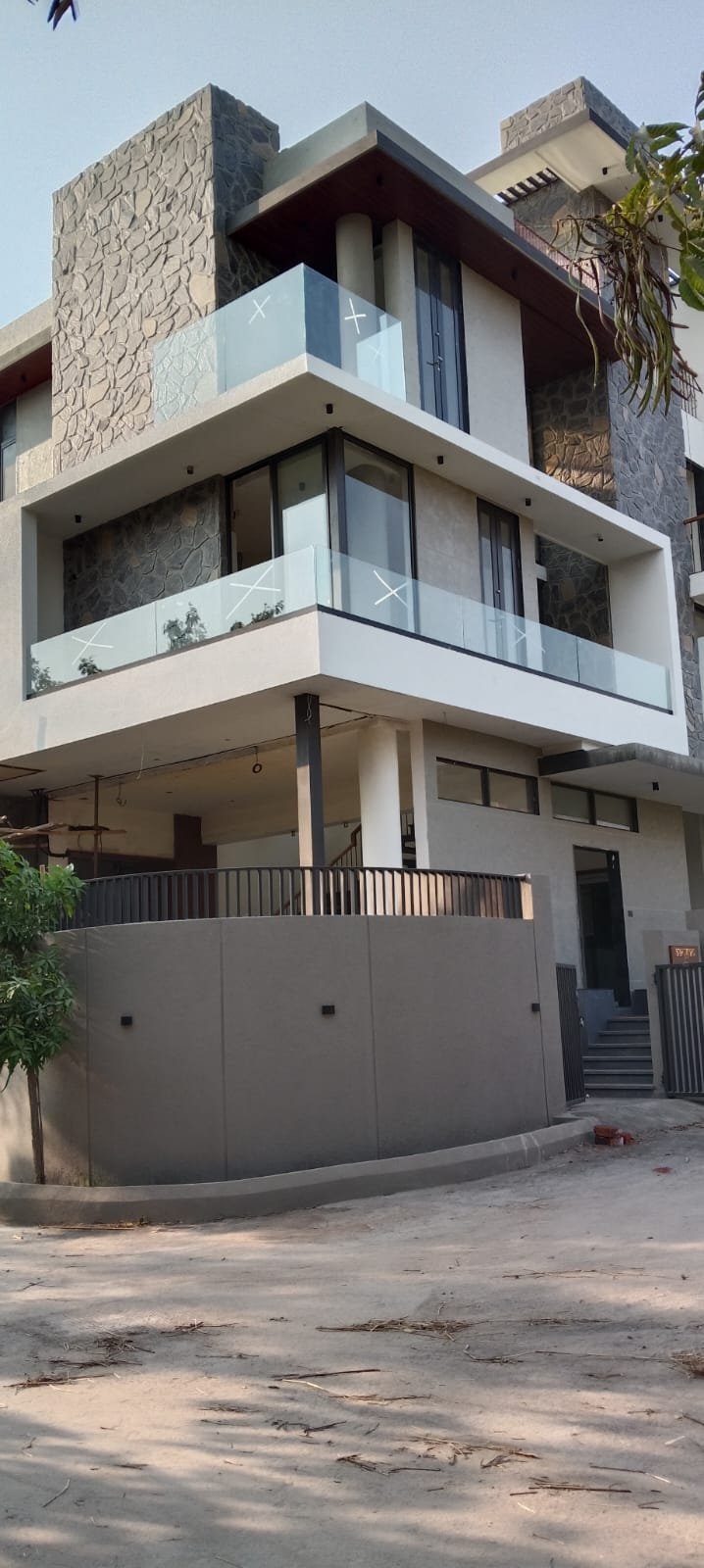 Aluminium Glass Railing